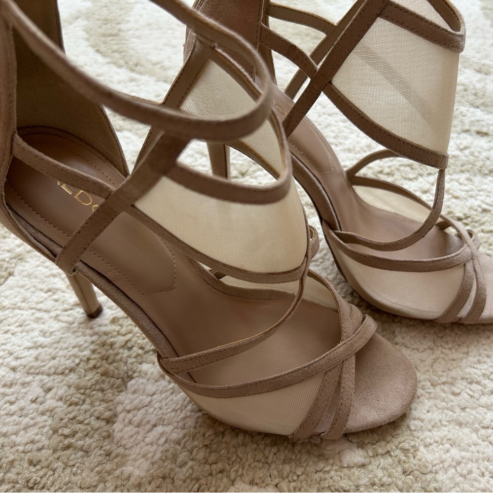Aldo Strappy Beige Suede Heels Mesh Design Zipper Heel